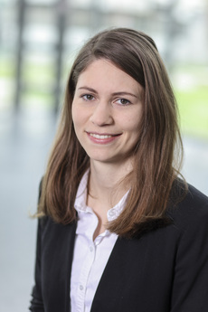 Portrait Julia Rau
